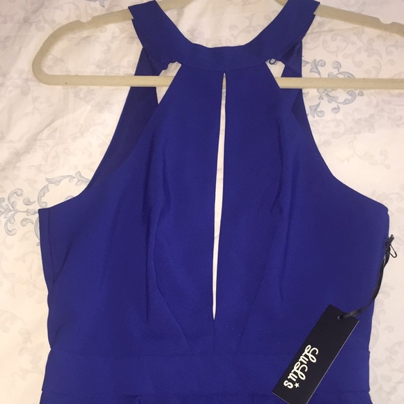 Dress - Picture 2 of 3